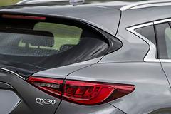 Infiniti-QX30-2017-1600-aa.jpg