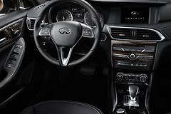 Infiniti-QX30-2017-1600-70.jpg