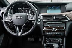 Infiniti-QX30-2017-1600-72.jpg