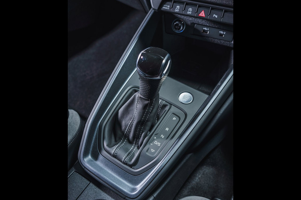 Audi-A1_Sportback_UK-Version-2019-1600-9b.jpg