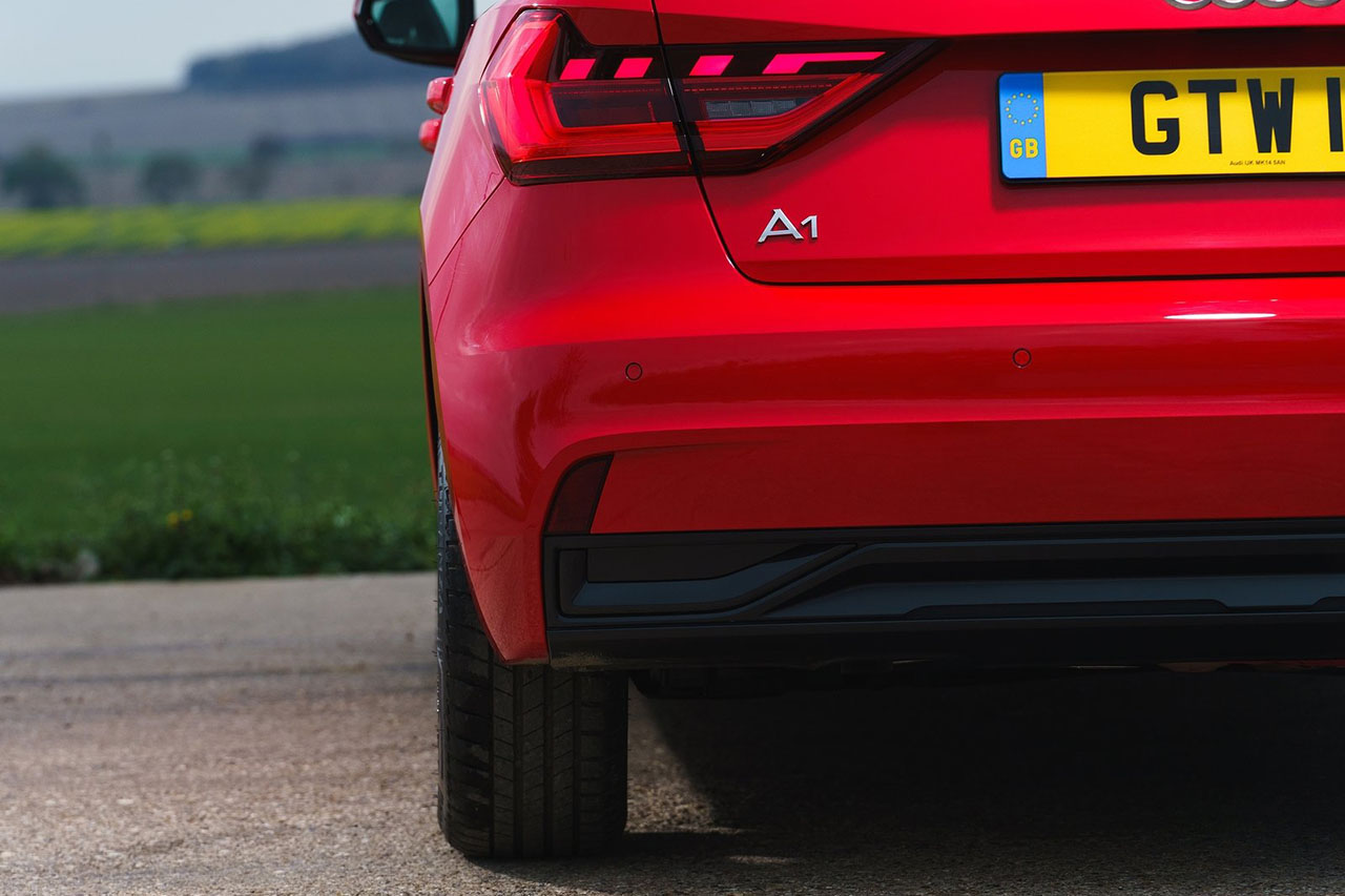 Audi-A1_Sportback_UK-Version-2019-1600-7a.jpg