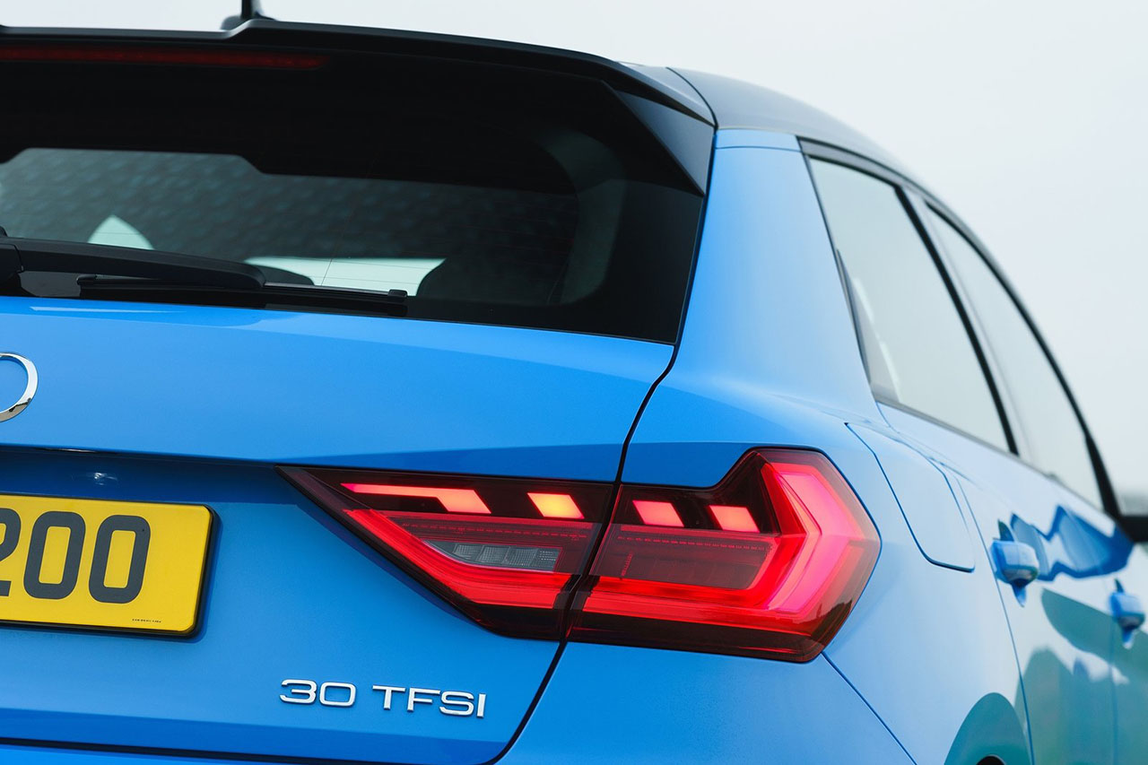 Audi-A1_Sportback_UK-Version-2019-1600-7c.jpg