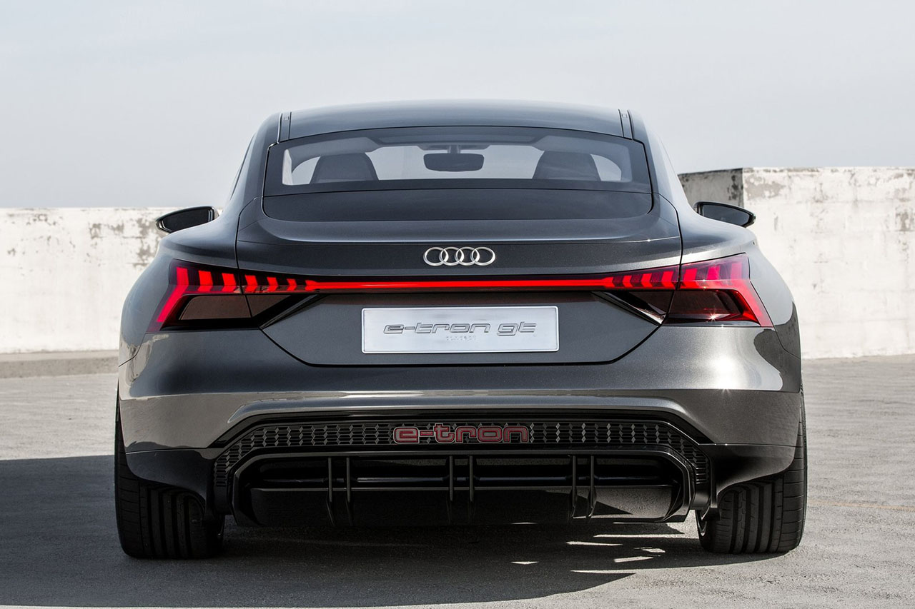 Audi-e-tron_GT_Concept-2018-1600-19.jpg