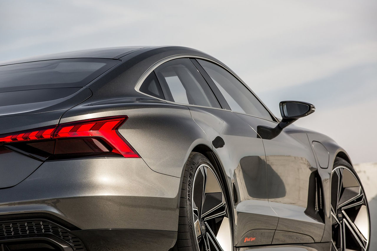 Audi-e-tron_GT_Concept-2018-1600-25.jpg