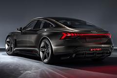 Audi-e-tron_GT_Concept-2018-1600-15.jpg