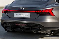 Audi-e-tron_GT_Concept-2018-1600-24.jpg