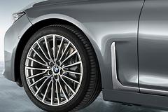 BMW-7-Series-2020-1600-3c.jpg