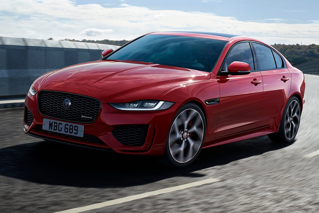 Jaguar-XE-2020-1600-08.jpg