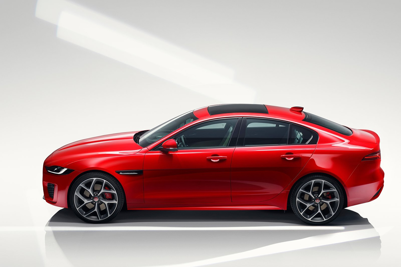 Jaguar-XE-2020-1600-11.jpg