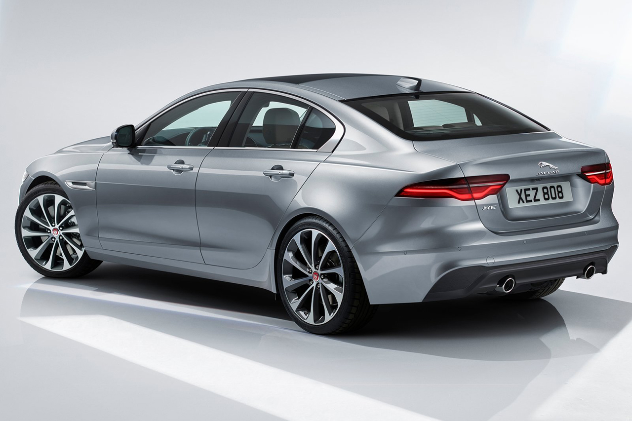 Jaguar-XE-2020-1600-16.jpg