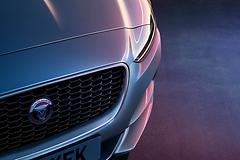 Jaguar-XE-2020-1600-2e.jpg