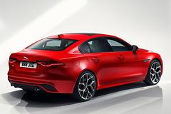 Jaguar-XE-2020-1600-12.jpg