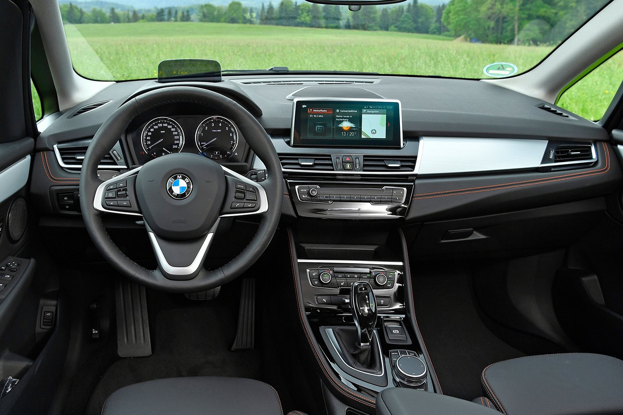 BMW-2-Series_Active_Tourer-2019-1600-4a.jpg