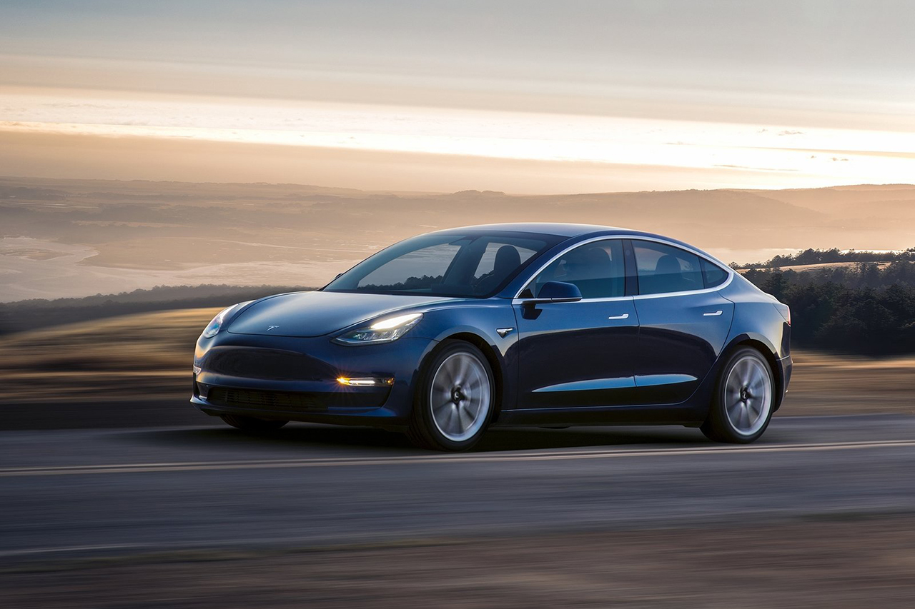 Tesla-Model_3-2018-1600-06.jpg