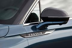 Lincoln-Corsair-2020-1600-25.jpg