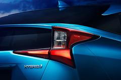 Toyota-Prius-2019-1600-0b.jpg