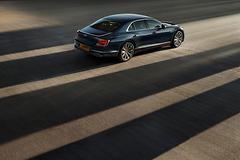 Bentley-Flying_Spur-2020-1600-04.jpg