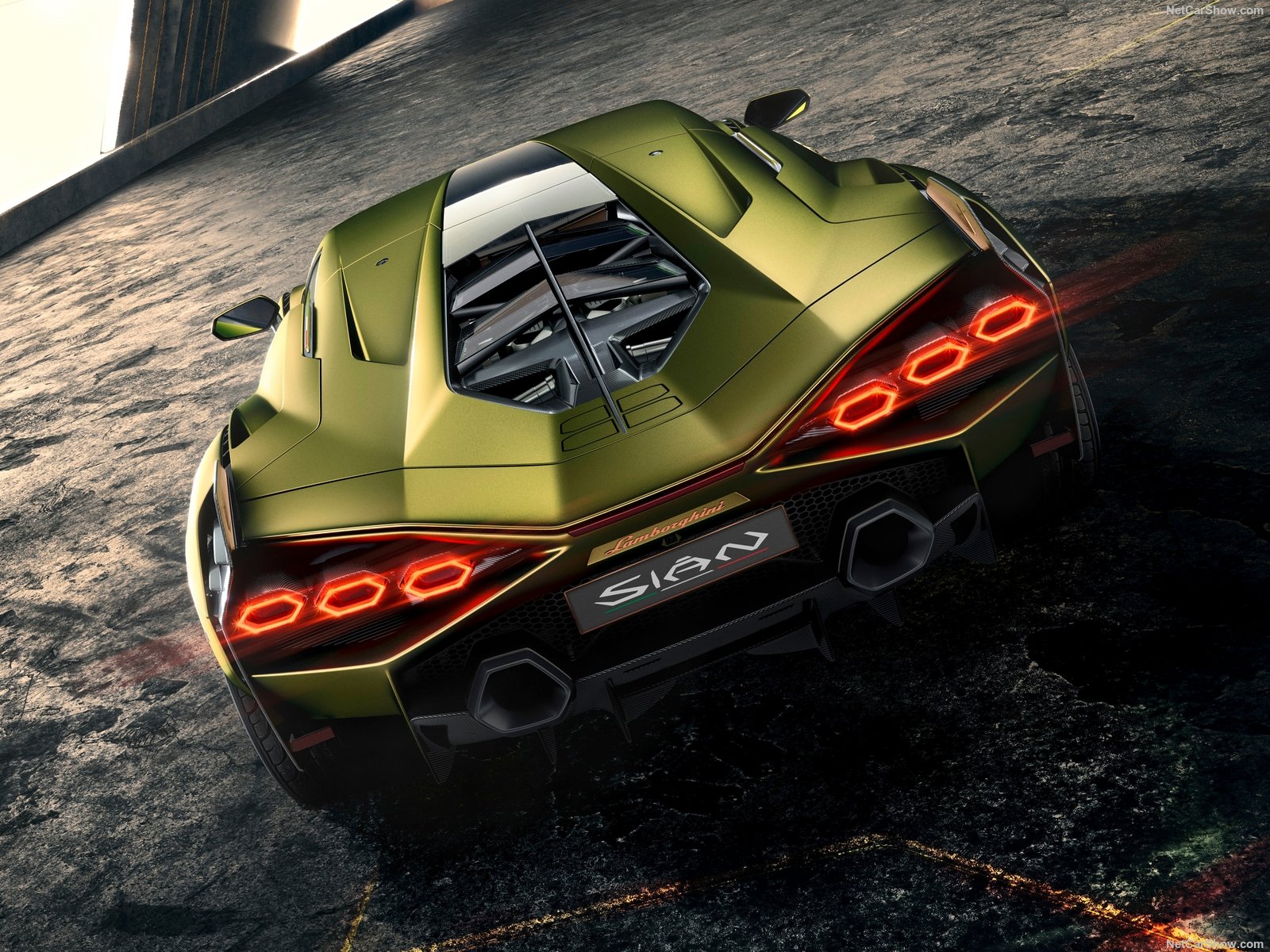 Lamborghini-Sian-2020-1600-0f.jpg