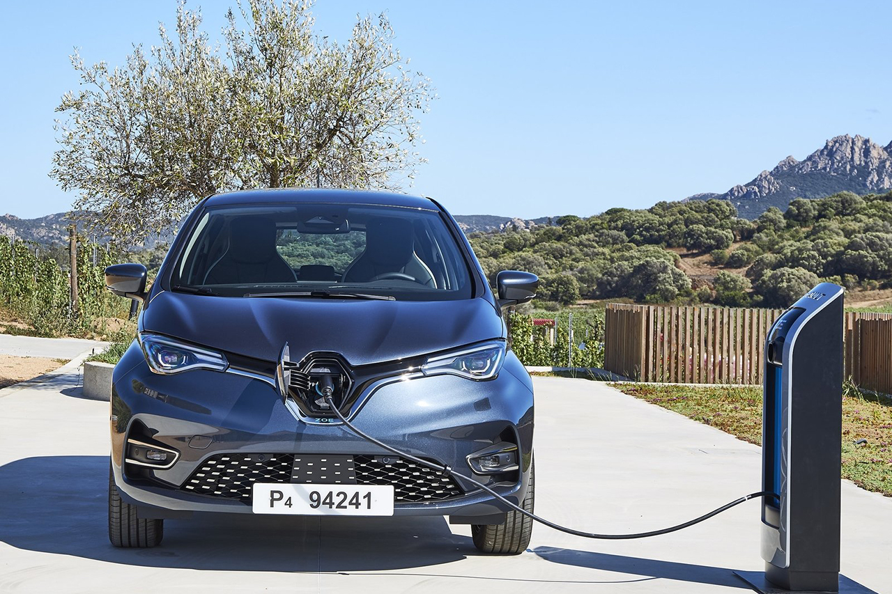 Renault-Zoe-2020-1600-33.jpg