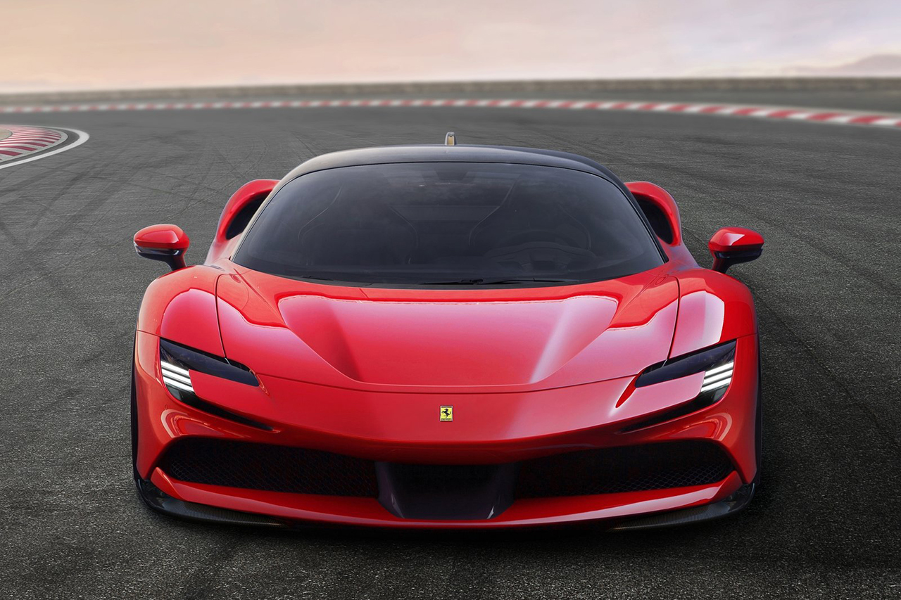Ferrari-SF90_Stradale-2020-1600-05.jpg