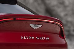 Aston_Martin-DBX-2021-1600-1b.jpg