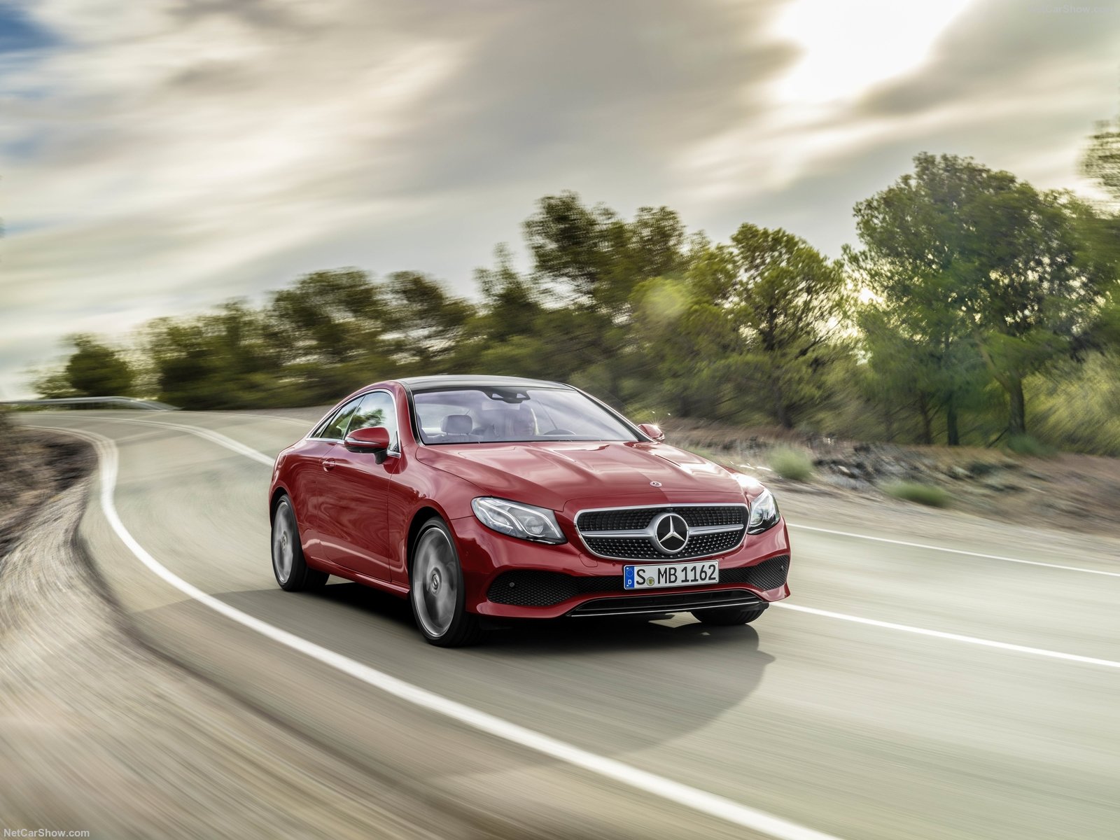 Mercedes-Benz-E-Class_Coupe-2017-1600-0f.jpg