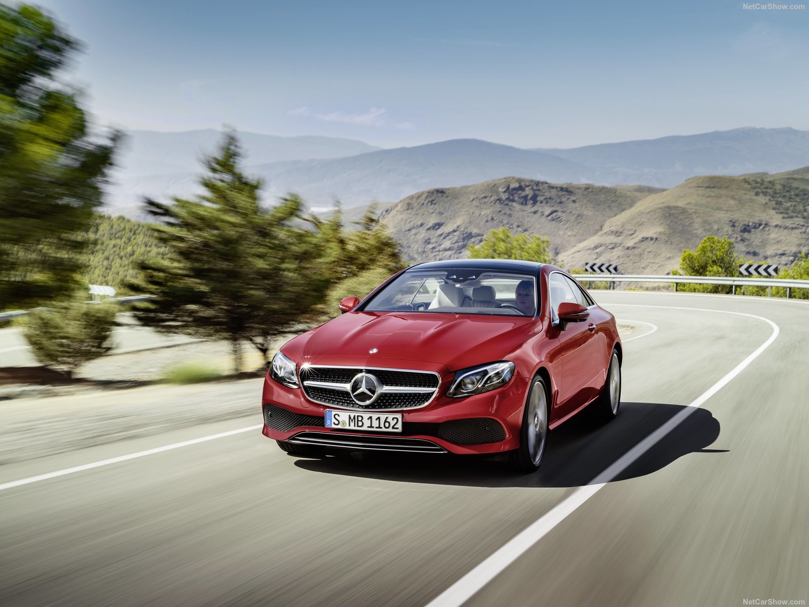 Mercedes-Benz-E-Class_Coupe-2017-1600-10.jpg