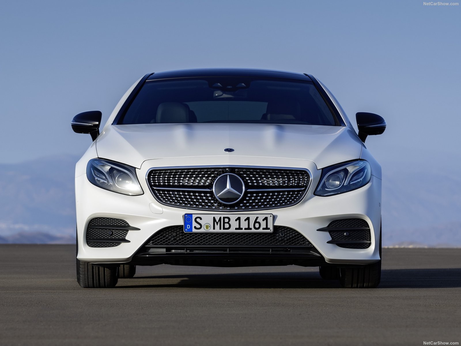 Mercedes-Benz-E-Class_Coupe-2017-1600-26.jpg
