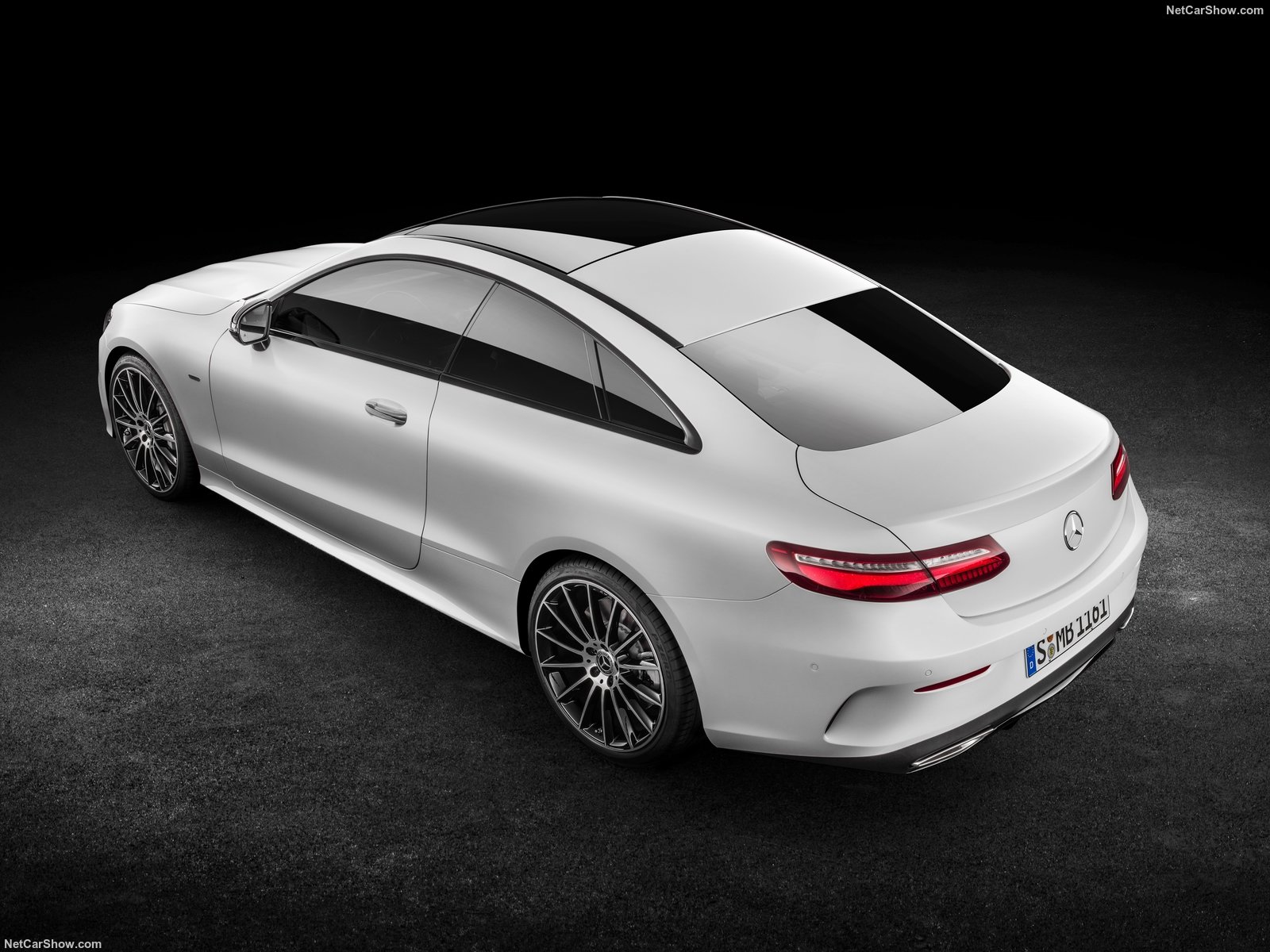 Mercedes-Benz-E-Class_Coupe-2017-1600-30.jpg
