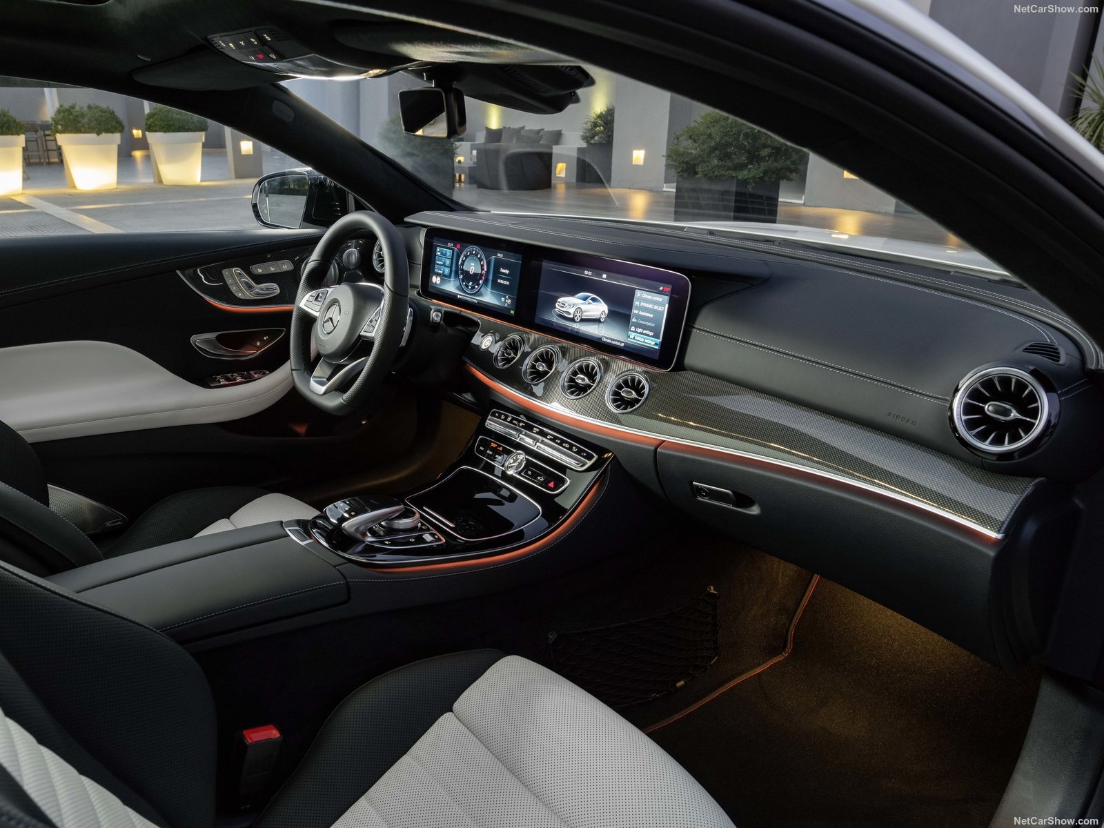 Mercedes-Benz-E-Class_Coupe-2017-1600-3c.jpg