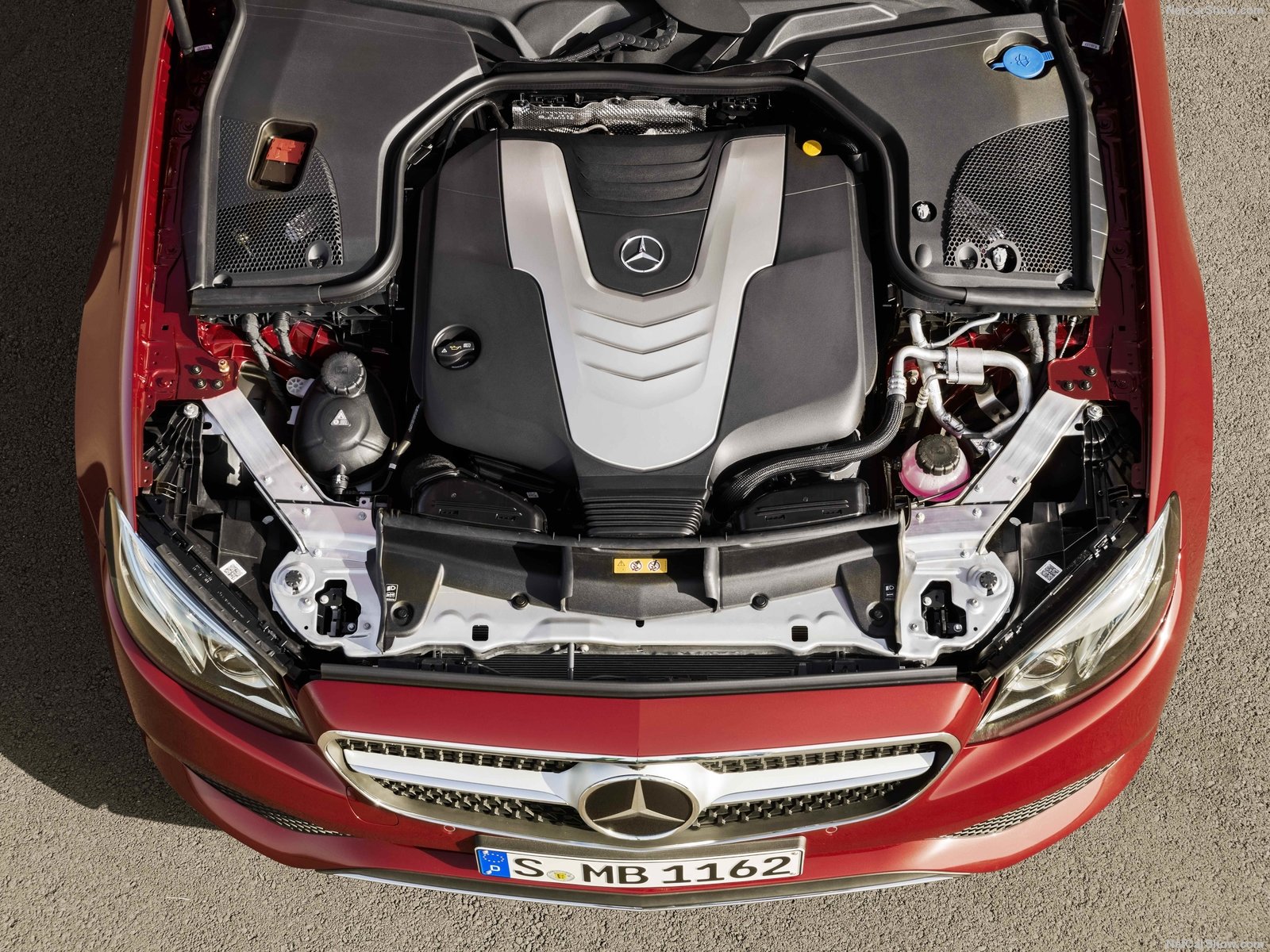 Mercedes-Benz-E-Class_Coupe-2017-1600-46.jpg