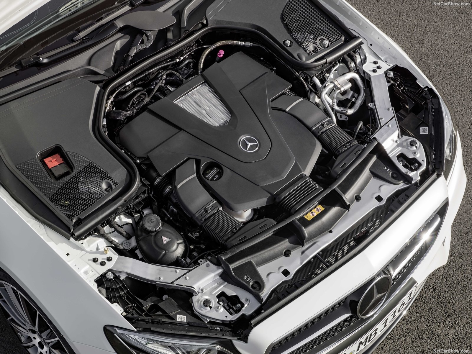 Mercedes-Benz-E-Class_Coupe-2017-1600-47.jpg