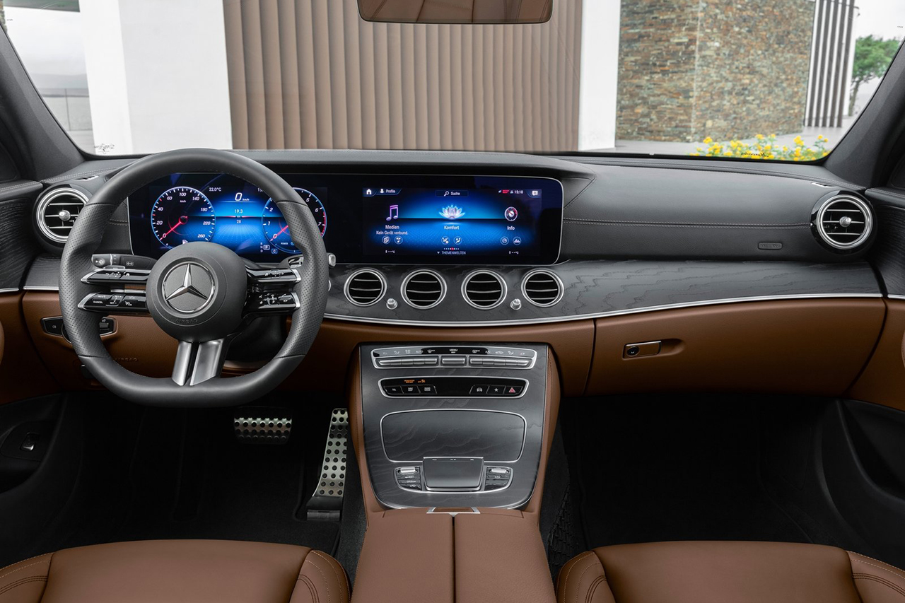 Mercedes-Benz-E-Class-2021-1600-24.jpg