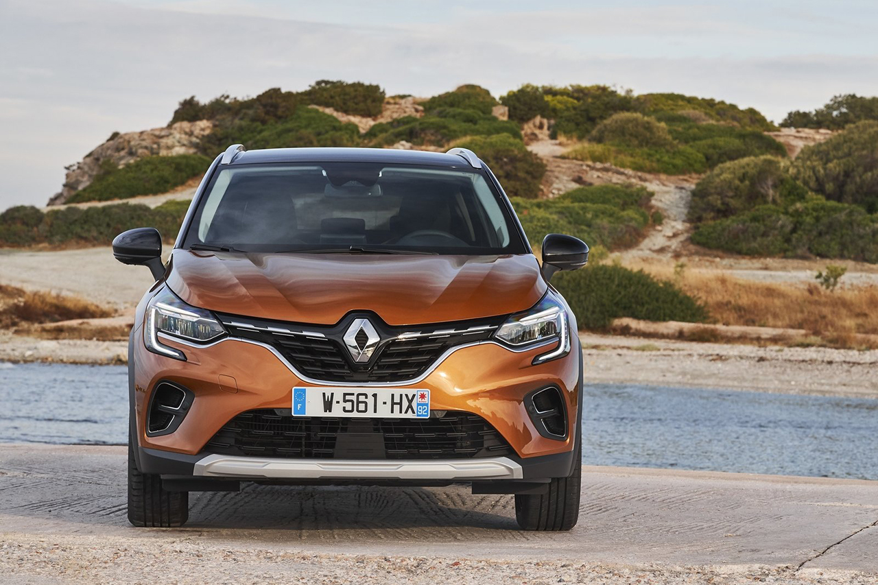 Renault-Captur-2020-1600-3f.jpg