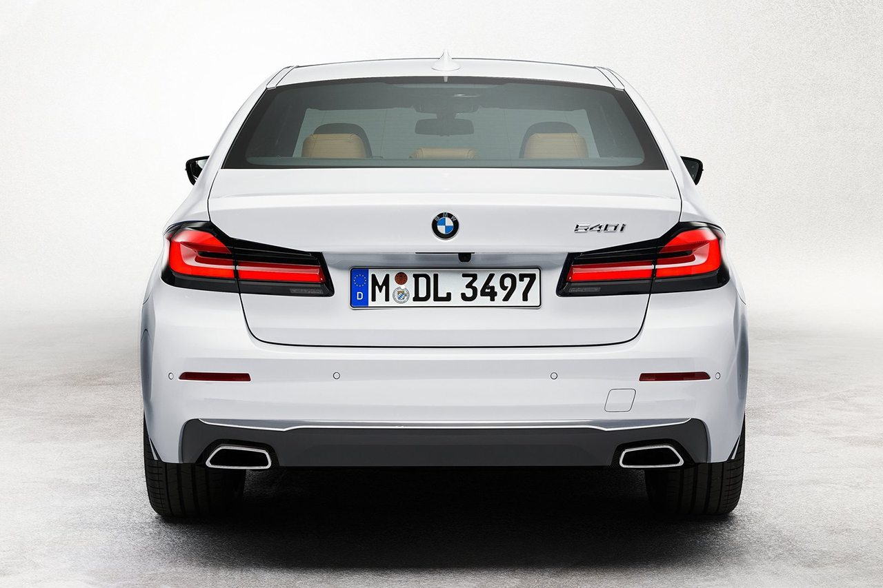 BMW-5-Series-2021-1600-25.jpg