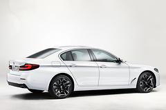 BMW-5-Series-2021-1600-23.jpg