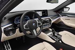 BMW-5-Series-2021-1600-30.jpg