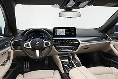 BMW-5-Series-2021-1600-31.jpg
