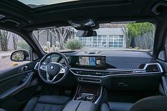 BMW-X7-2023-1600-a8.jpg