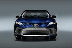 Toyota-Camry-2021-1600-04.jpg