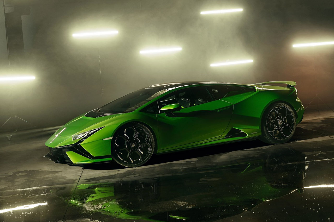 Lamborghini-Huracan_Tecnica-2023-1600-02.jpg