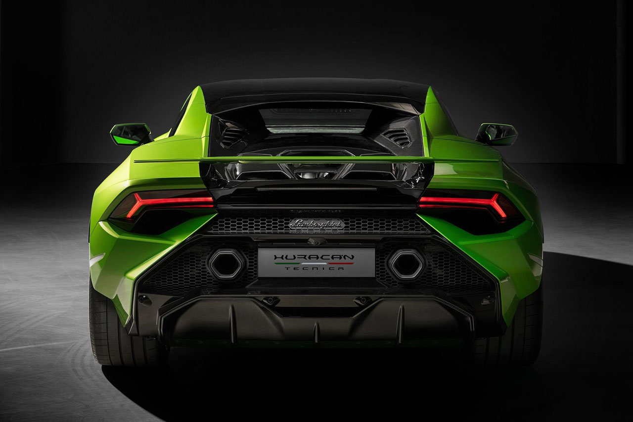 Lamborghini-Huracan_Tecnica-2023-1600-3f.jpg