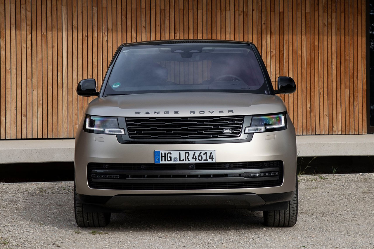 Land_Rover-Range_Rover-2022-1600-6d.jpg