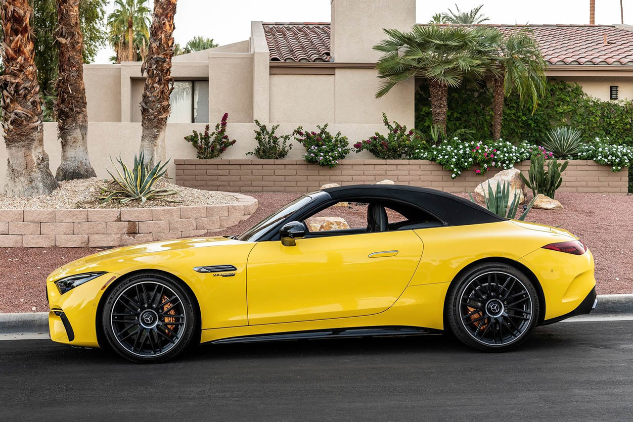 Mercedes-Benz-SL_63_AMG-2022-1600-1f.jpg