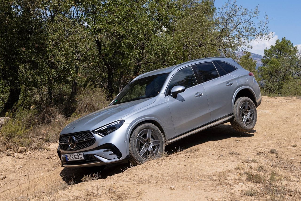 Mercedes-Benz-GLC-2023-1600-26.jpg