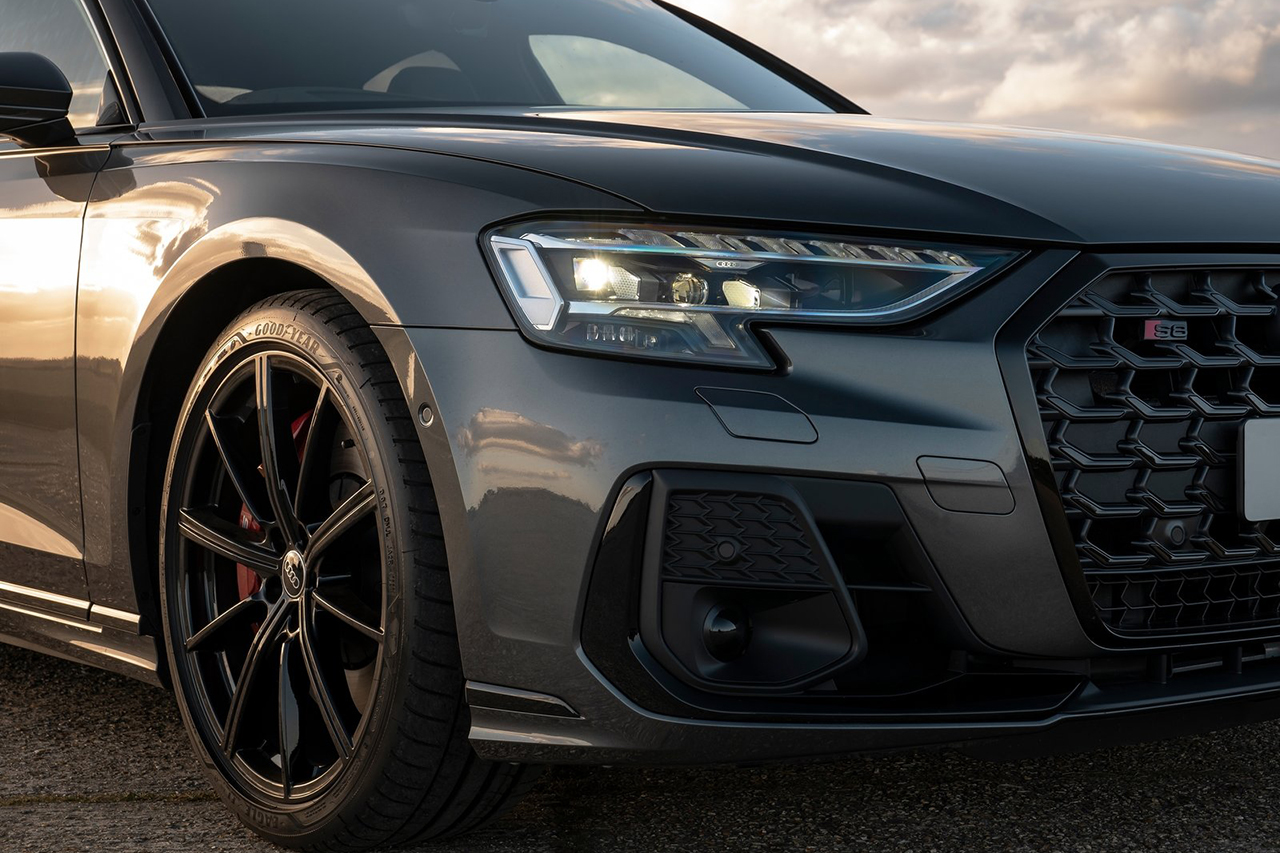 Audi-S8_UK-Version-2022-1600-2e.jpg