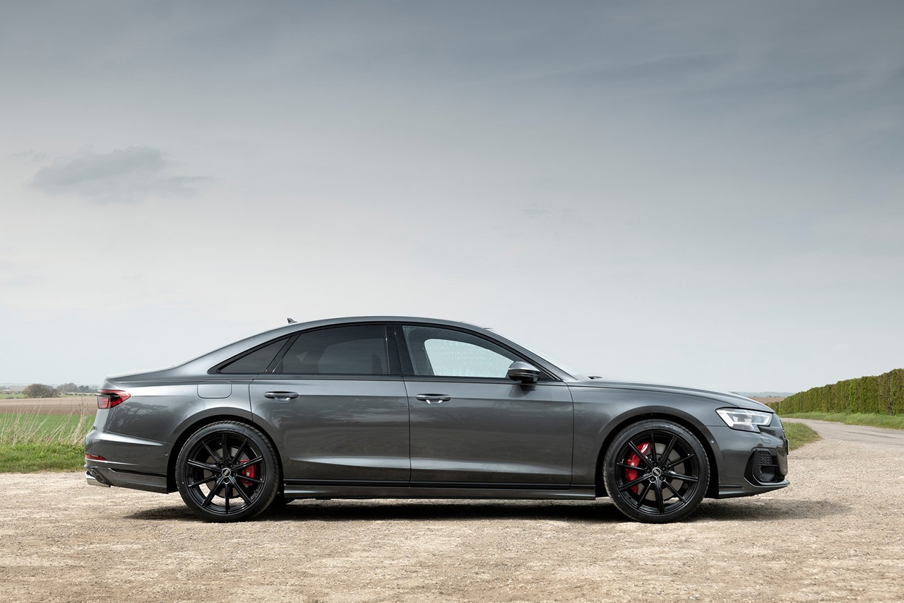 Audi-S8_UK-Version-2022-1600-09.jpg