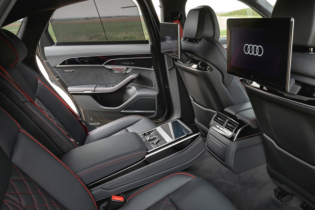 Audi-S8_UK-Version-2022-1600-14.jpg