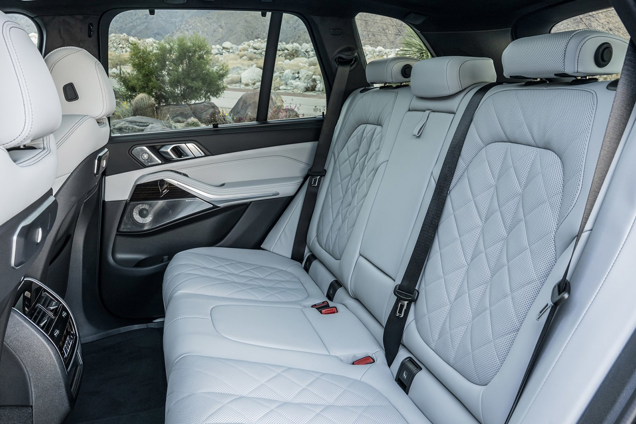 BMW-X5-2024-1600-4b.jpg