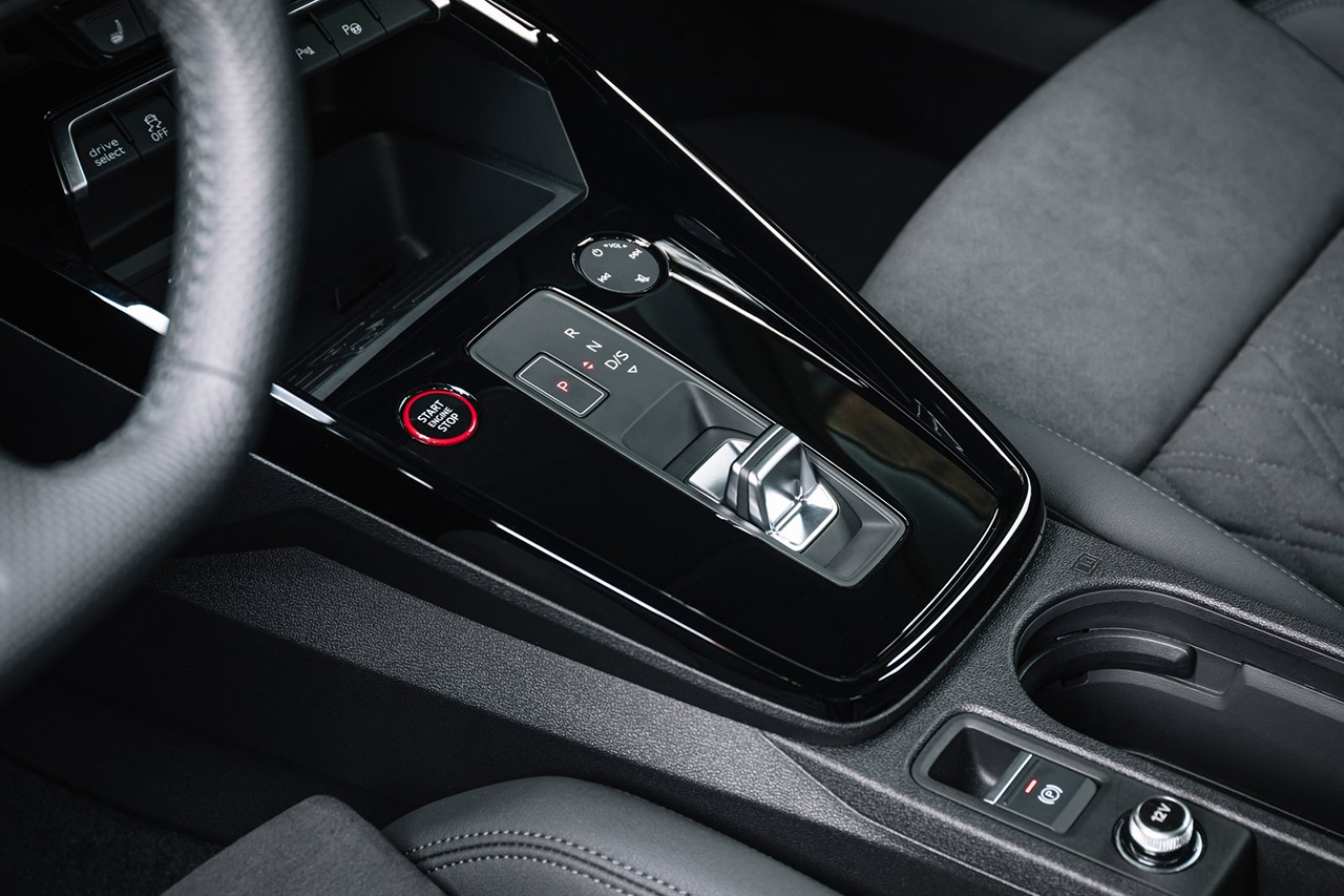 Audi-RS3_Sedan-2022-1600-b6.jpg